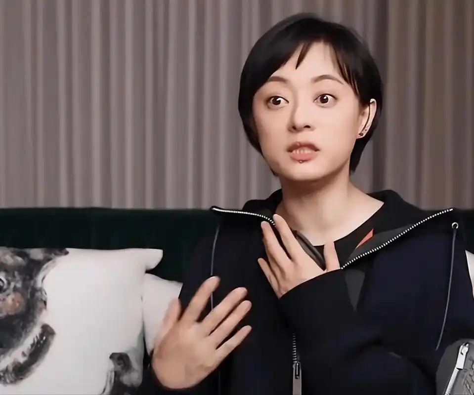 人到中年,越长越凶,孙俪眼凸犀利,古天乐神似三星堆,都不好惹_梅婷