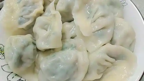 鲜肉大水饺,皮薄馅足
