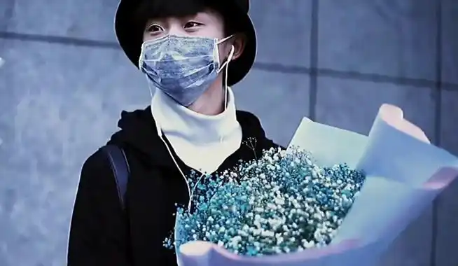 马嘉祺与花的适配度#来看马嘉祺与花儿的适配度～温润如玉的少年与