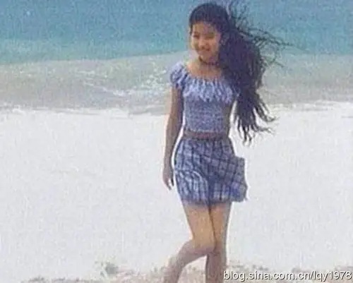 央视曝最美实习生女主播王音棋童年萌照曝光从小就像刘亦菲