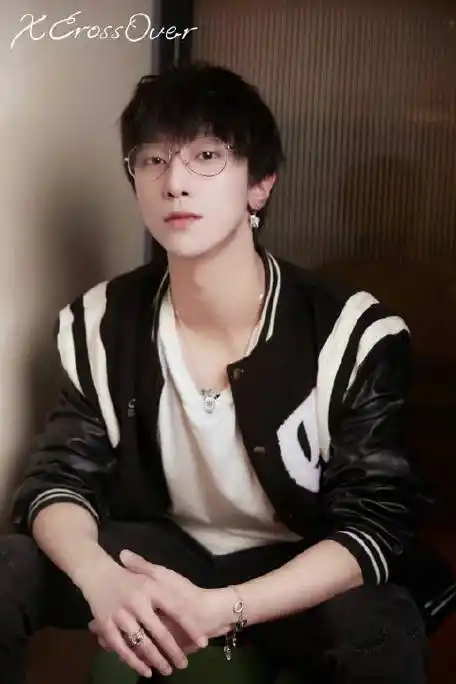 景向谁依道歉#景向谁依为之前盗图一事道歉,错了就是错了,cv圈坎换