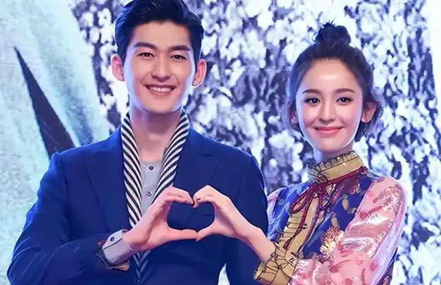 张翰的感情就一直处于暧昧状态,他也没有正式公布过自己的女朋友