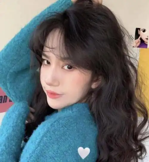 2021流行不用打理卷发 有你所爱的发型吗?