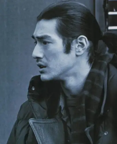 少年娘则国娘金城武留长发扎小辫却是行走的荷尔蒙