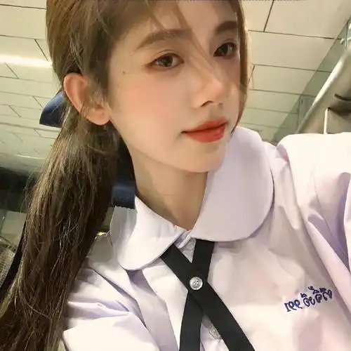 鞠婧祎适合做头像的美图