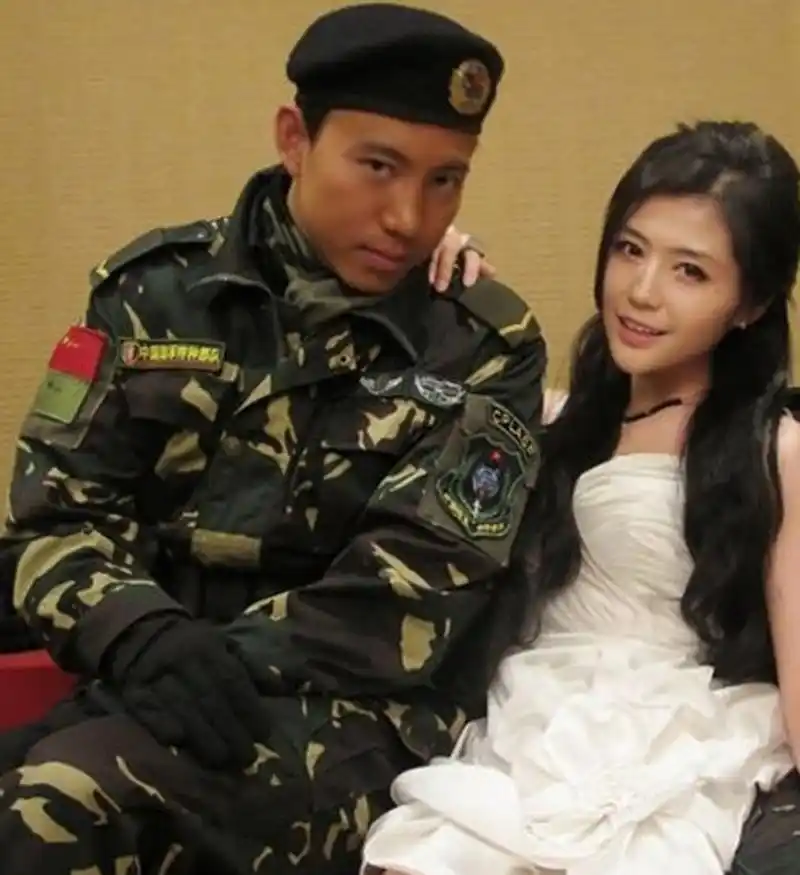 凭借《我是特种兵》顺利走红的谷智鑫,在事业当红的时候,却不幸坠马