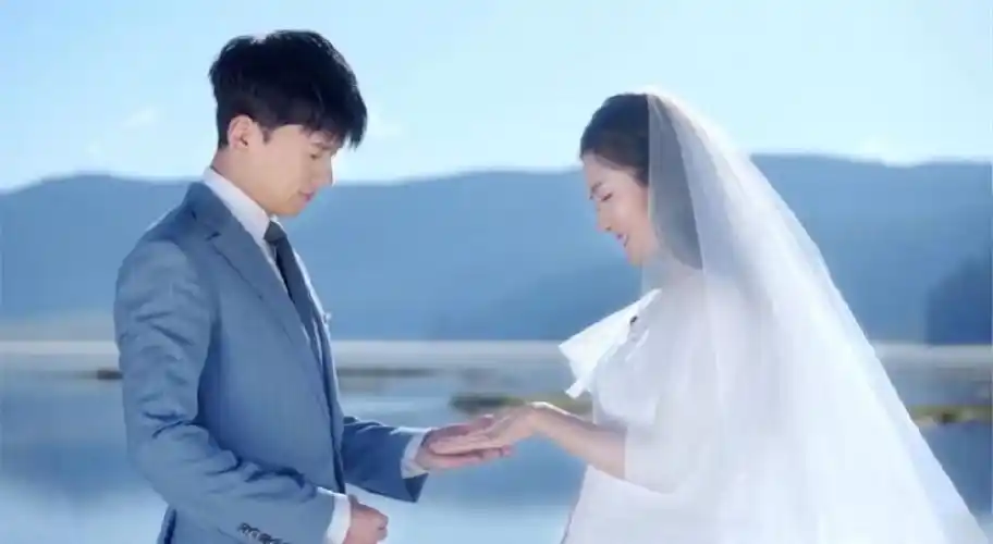 张杰晒出和谢娜合照庆结婚十周年,深情表白妻子,小细节超甜_腾讯新闻