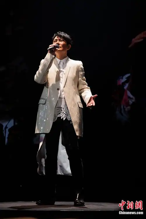 中新人物丨情歌王子张信哲用声音说故事的人