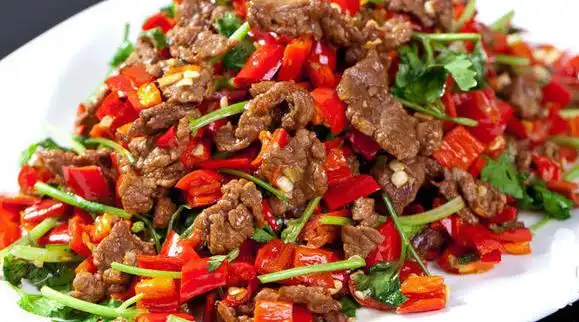 经典下饭菜"小炒黄牛肉",这样做才好吃,出锅都流口水了!