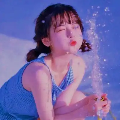 蓝色系意境女生头像 高清很美很有意境的女生头像蓝色系图片