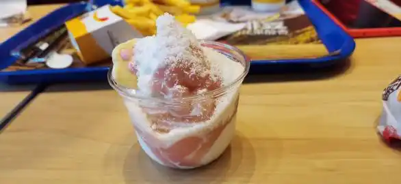 04 查看更多 a 微关系 他的关注(218) 一月半胖 不搞皇的兔腿毛喵酱