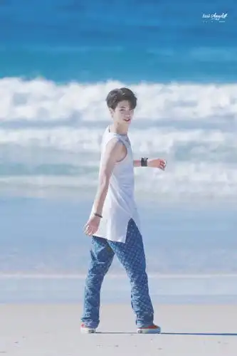 justin黄明昊 【180813奇妙的食光】