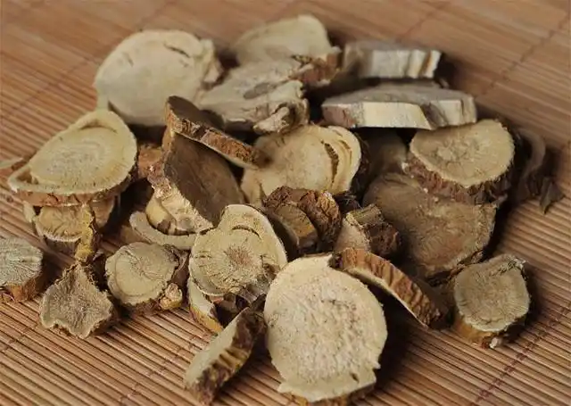 有妇科炎症怎么办?别怕,用4样中药泡水喝,排毒素,子宫更干净