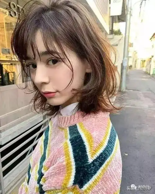 鹅蛋脸适合什么样的发型短发女(推荐8款适合不同脸型短发)