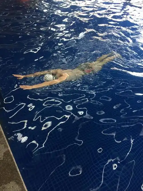 游泳很其实很简单