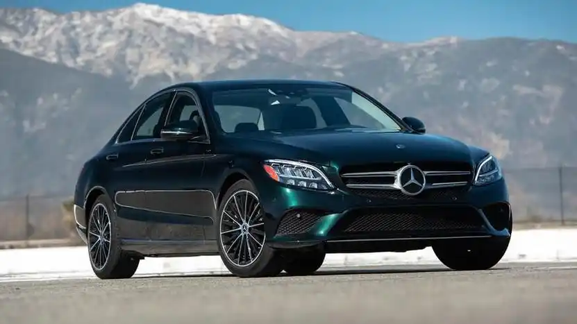 奔驰车图片大全大图新款(奔驰汽车图片大全图片欣赏)