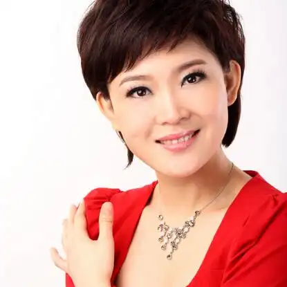 广东卫视新闻主播主持人孙愈照片