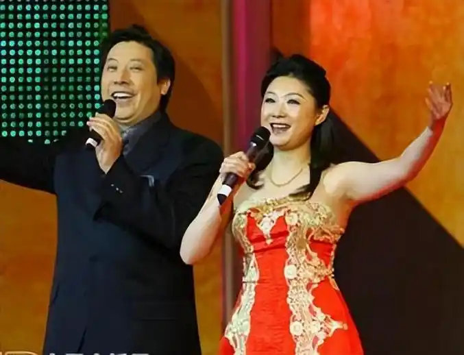 央视主播钱琳琳二婚带儿子嫁小6岁影帝张译丁克15年被宠成宝