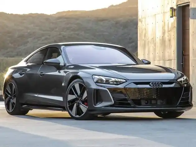 奥迪e-tron gt家族epa续航公布 最高约合383公里