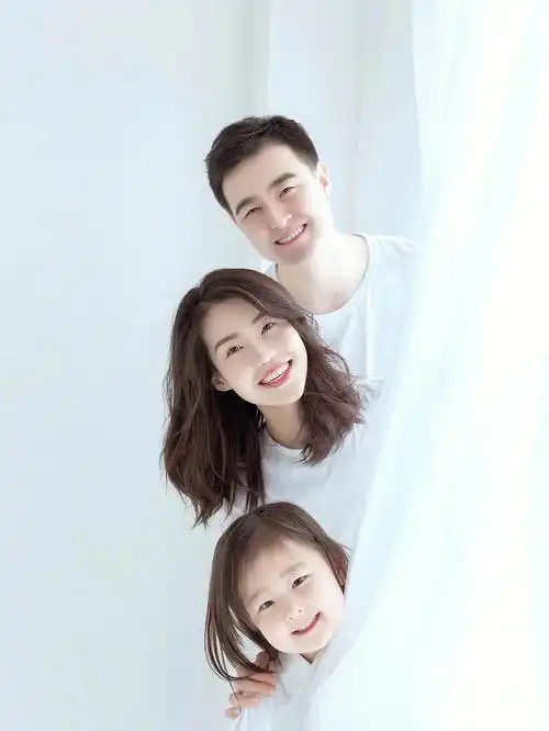 一家三口亲子照|简简单单上午风格才耐看♥ 化繁为简 用极简拍摄记
