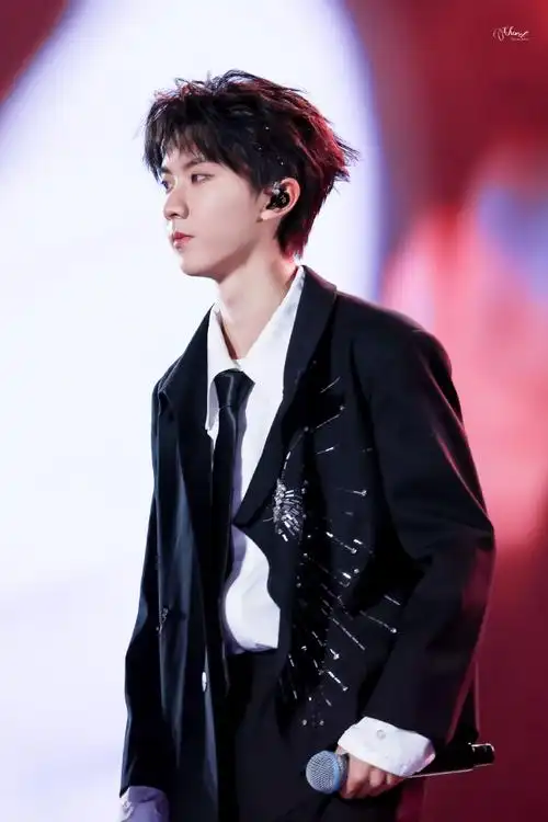 时代少年团队长-马嘉祺    #马嘉祺楼间楼演唱会#9