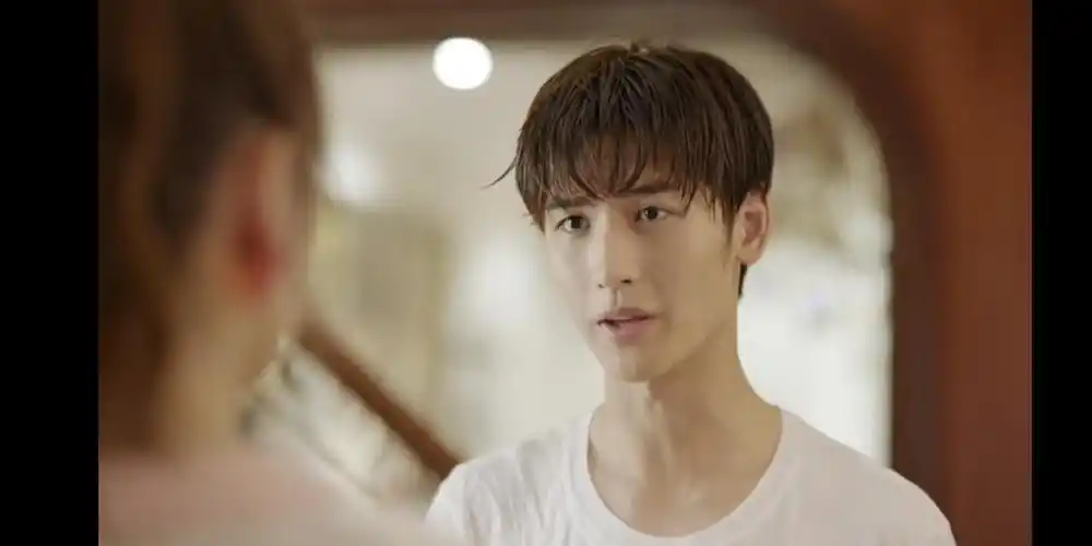 里面的男二好帅啊!就是漫画里的男主. 叫黄俊捷.