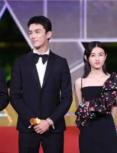 吴磊与张子枫:超越友谊的情感纠葛,还是单纯炒作?_关系_合作_未来的