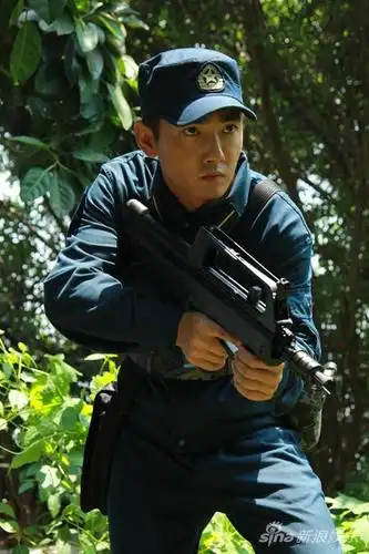 天生要完美收官洪连城演绎90后代表