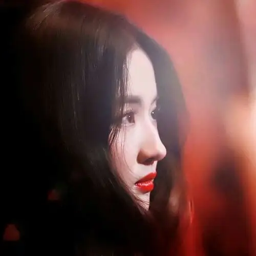 刘亦菲头像//二传标出处 拿图点赞或收藏