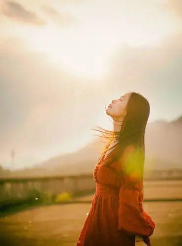 余生不长要做一个正能量的女人