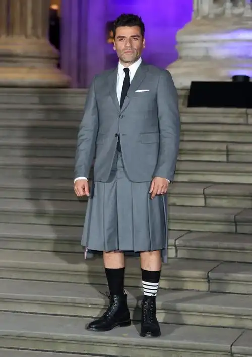 男生穿裙装,才是真正的"why not"|裙子|长裙|卫衣|皮裙|短裙_网易订阅