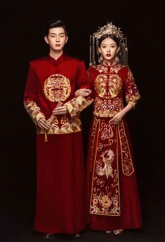 雨丝中式喜嫁经典极简i威震四方的华丽婚拍