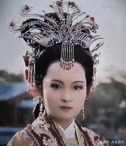 《红楼梦品析》第十八回(中):贾元春的"曳尾于涂中"之羡