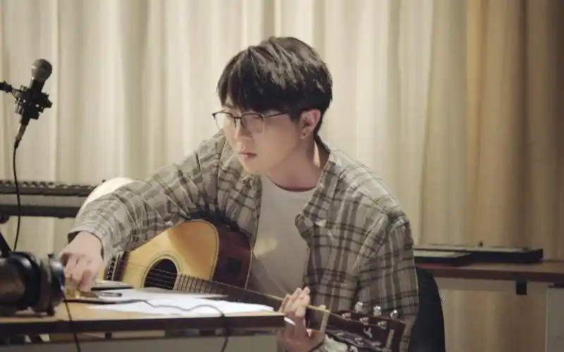 毛不易精彩mv 毛不易《无问》(《无问西东》电影宣传曲) 蓝光(1080p)