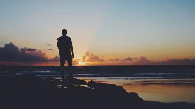 上游61夜雨丨郑洪左耳组诗