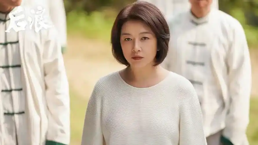 《后浪》:姜还是老的辣,56岁的江珊撒娇,完全不输25岁的赵露思_腾讯