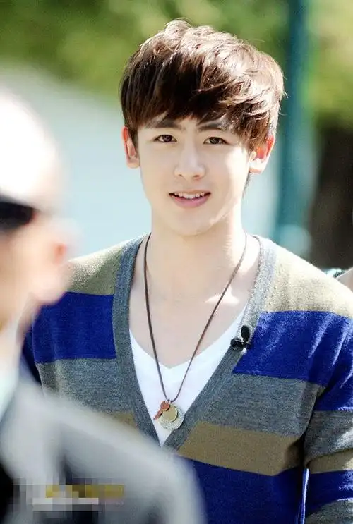 宋仲基rain金秀贤李敏镐尼坤刘亚仁 人气爆红的韩剧男神