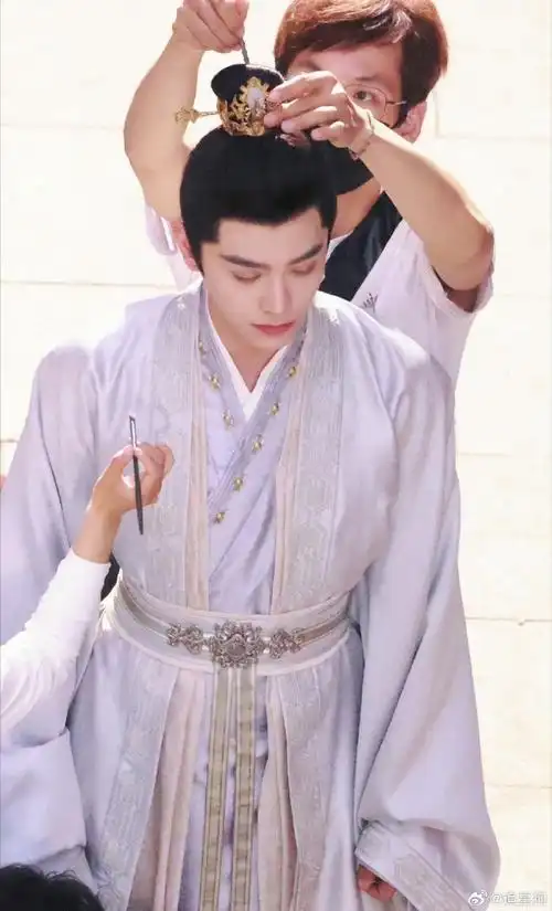 丁禹兮山河枕白衣路透,丁禹兮你小子多拍点古装剧!