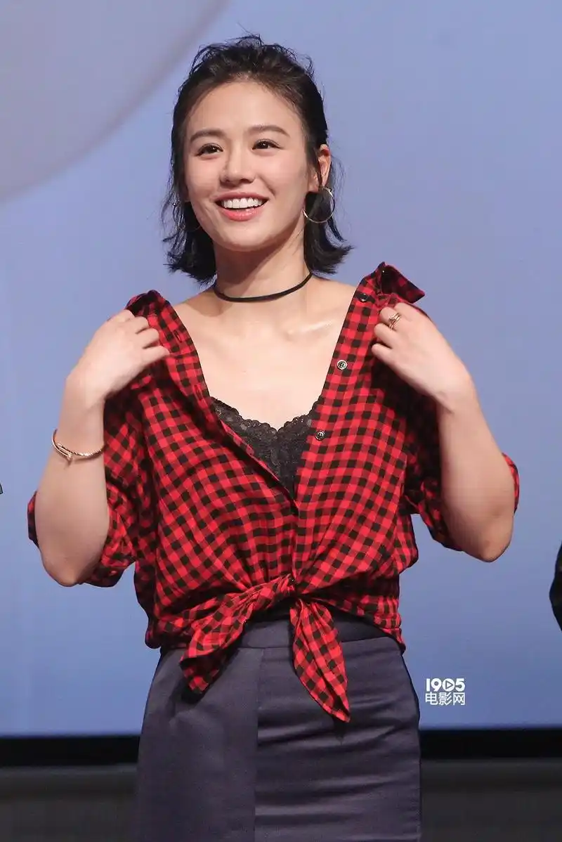 马思纯自认太胖谈恋爱练演技 曾志伟为儿子站台