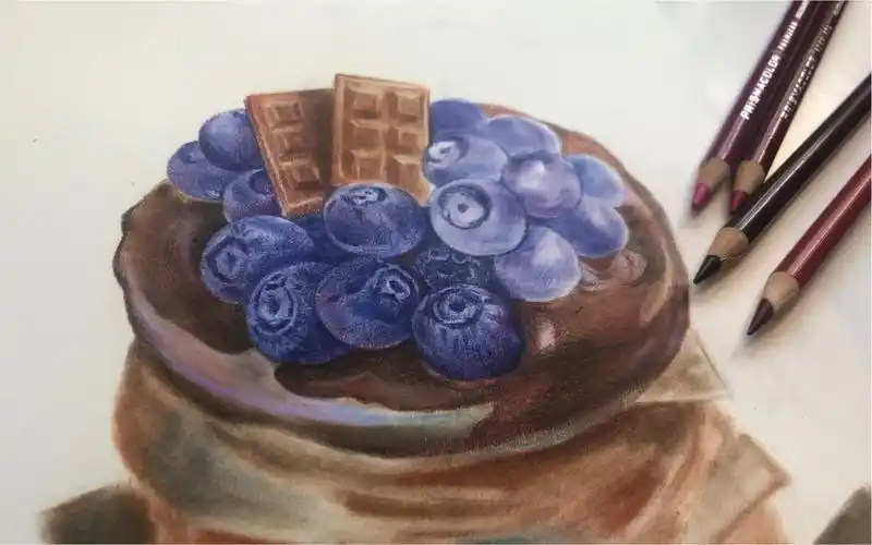 【彩铅】 【色粉】手绘插画美食蓝莓巧克力蛋糕派解解馋先!