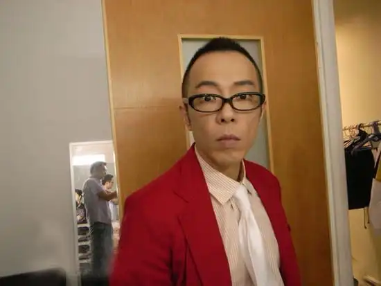 图黄贯中年轻帅气曾自爆大牌录音怪癖