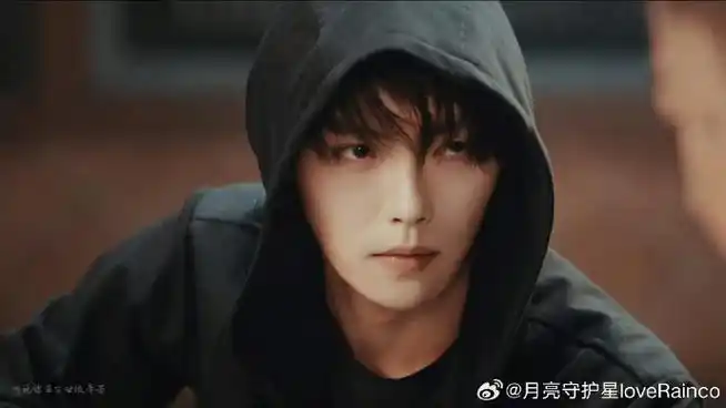 电视剧终极笔记超话  想站在你的身边,看你低眉,看你微笑,你不说话,我