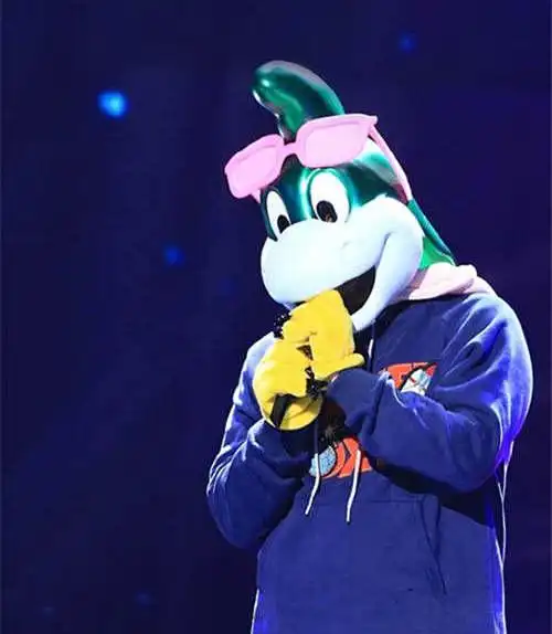 仅次于吴亦凡!《蒙面唱将》霸榜疑似跨界ceo