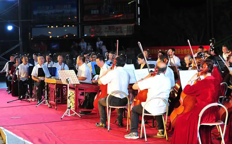 "钢都百姓大舞台" 庆七一民乐专场露天演出