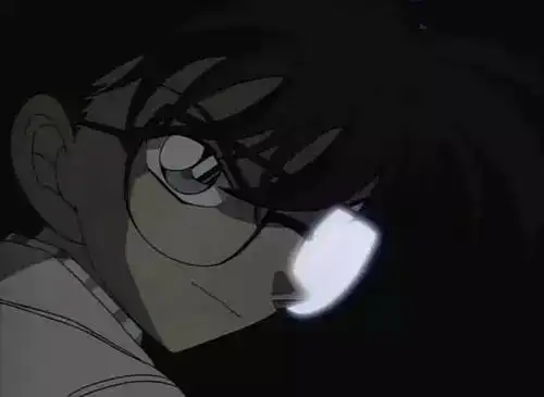 是幼年还是成年拥有完美的v字脸型看看人家工藤新一同样作为神探下巴