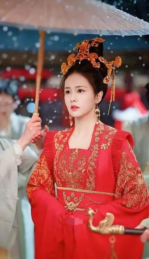 原创盘点影视剧中绝美的古装嫁衣凤冠霞帔春风面十里红妆不负卿