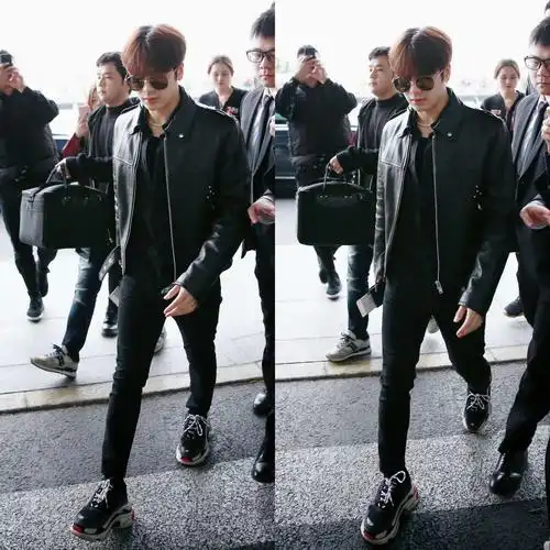 王嘉尔行程满档人气旺 "空中飞人"霸屏热搜