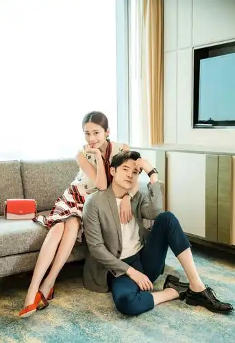 颖儿付辛博化身腿精夫妇腿一个比一个长好身材让人羡慕