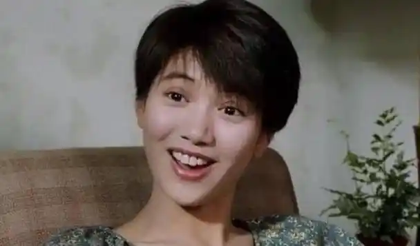 原创袁咏仪凭什么这么狂出道就被封被张智霖宠得不像话