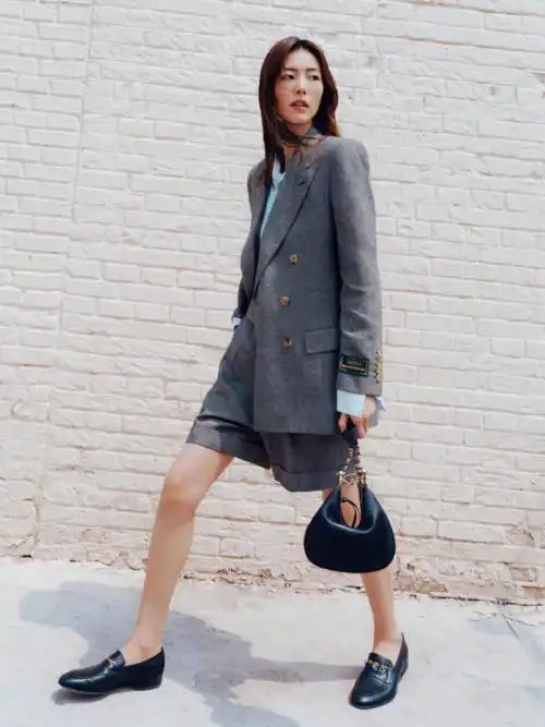 刘雯营业雯已上线